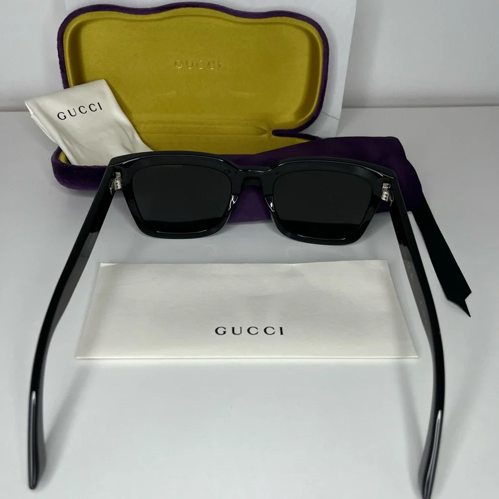 Gucci NEW Authentic Black Square Frame Sunglasses GG0001SN-001